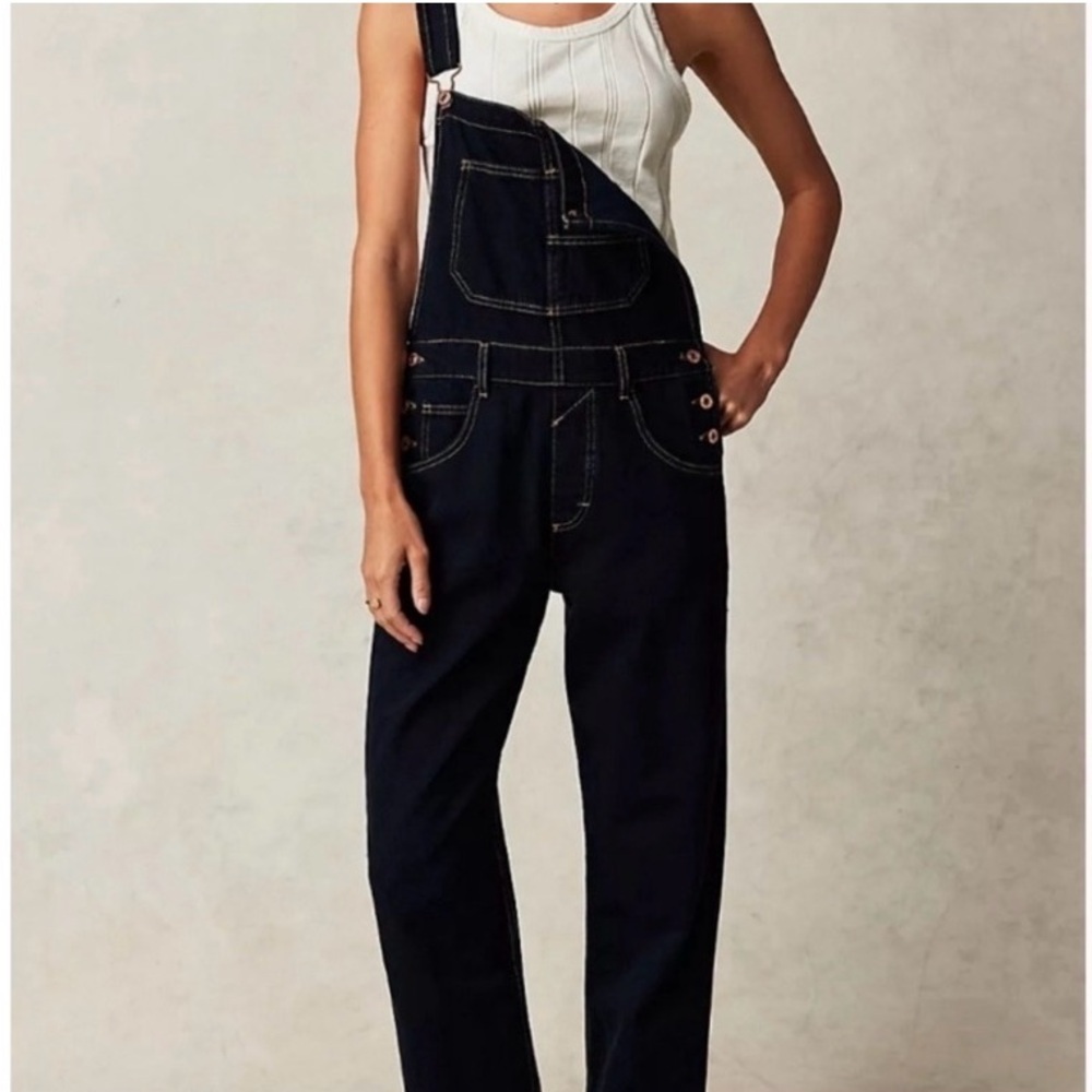 We The Free ZIGGY Dark Blue / Black Denim Women's Overalls with Top Stitching